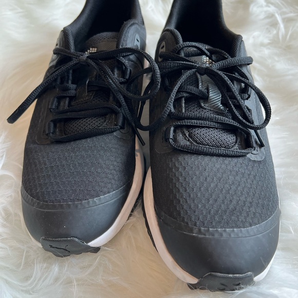 Men’s 9 black Puma sneakers - Picture 3 of 7